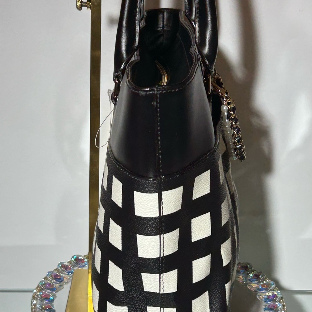 Kate Spade Black & White Checkered Pebbled Leather Tote Bag 17” x10.5” x 5” NWOT - Picture 4 of 16